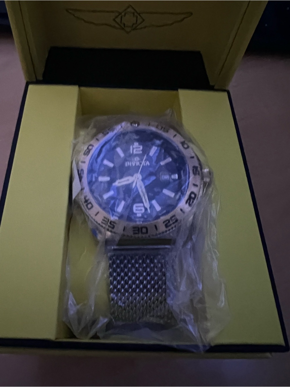 0123: Invicta Men's Black Dial Watch with Gold Bezel and Silver Mesh Band - Picture 8 of 8